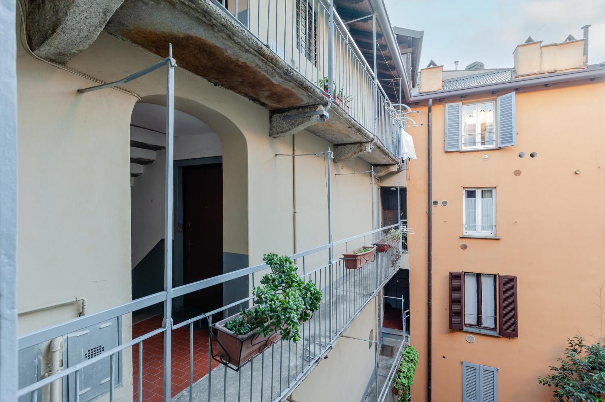 Sant Ambrogio Lovely Flat Milano Ngoại thất bức ảnh