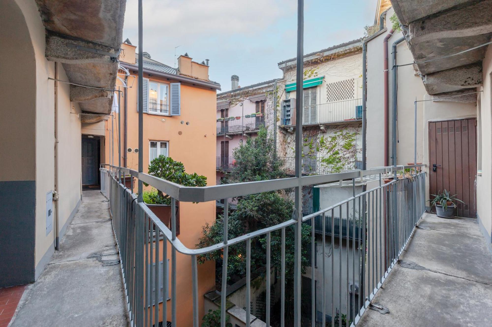 Sant Ambrogio Lovely Flat Milano Ngoại thất bức ảnh