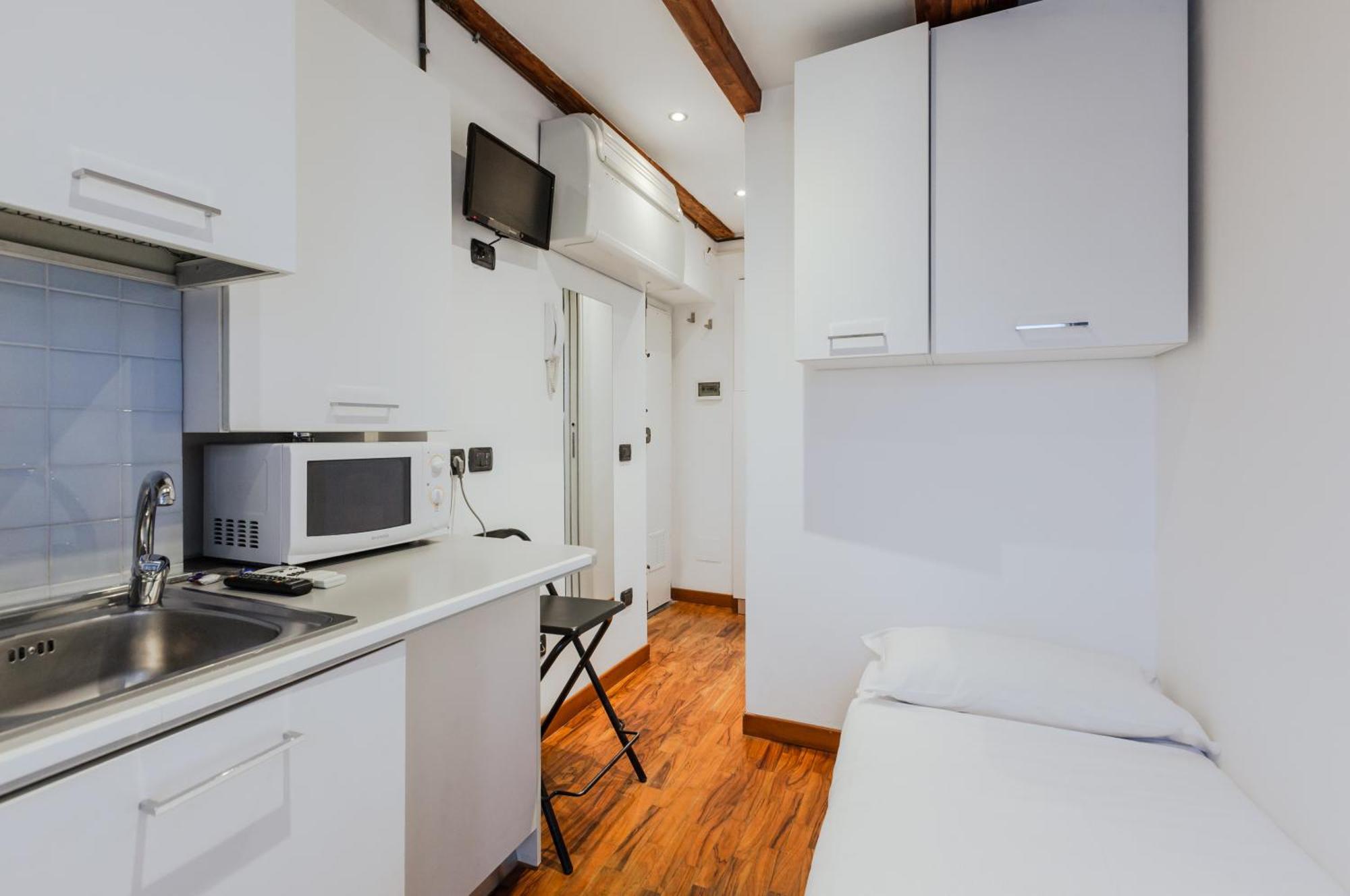 Sant Ambrogio Lovely Flat Milano Ngoại thất bức ảnh